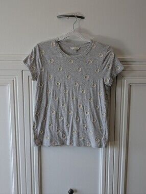 Lucky Brand Women’s Short Sleeve Embroidered Daisy Tee - Gray
